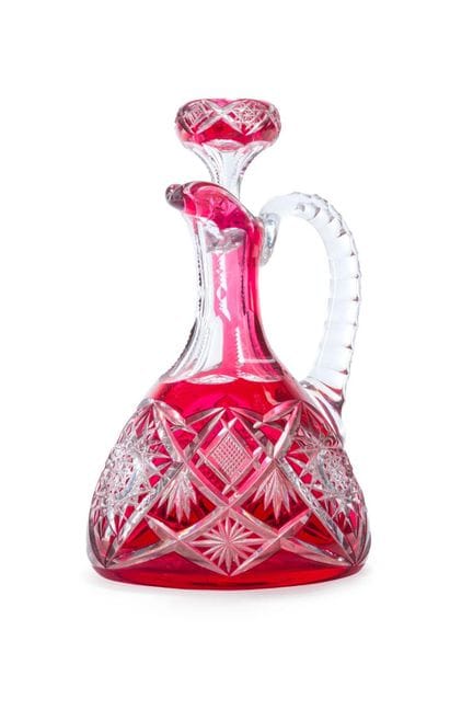 Huilière en cristal de Bohême de couleur rubis et 