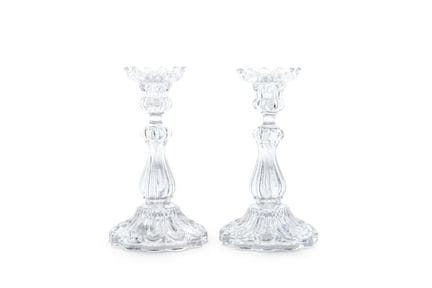 Pareja de candeleros en cristal moldeado con decor