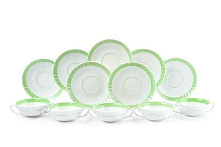 Service à consommé pour 8 couverts, en porcelaine 