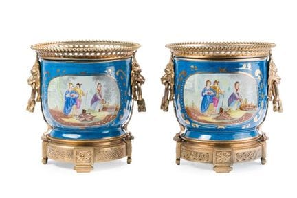 Paire de refroidisseurs à la manière de Sèvres, de