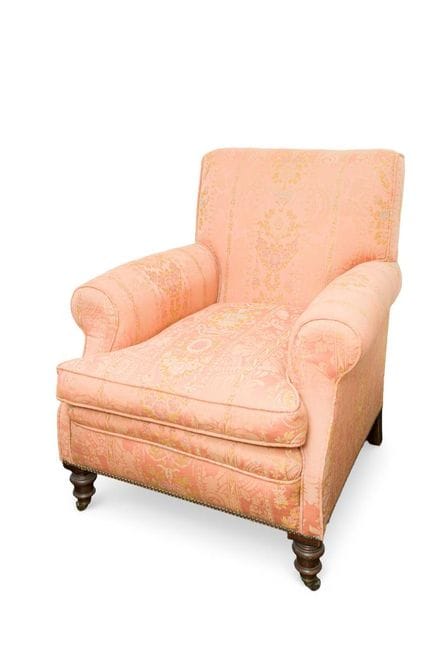 Fauteuil avec revêtement couleur saumon 
Hauteur :