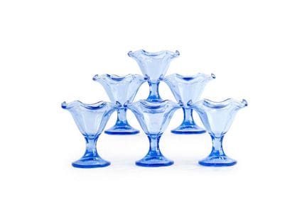 Lot de 11 coupes à glace en cristal italien moulé,