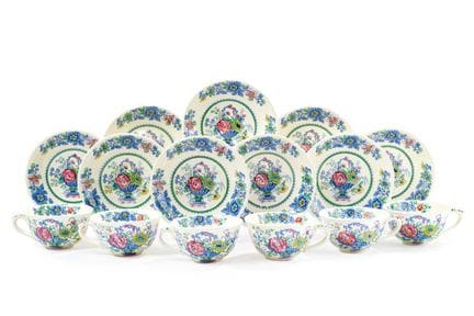 MASON'S ANGLETERRE, XXe siècle
Service de 23 tasse