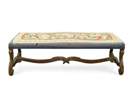 Banc de style Louis XV, XIXe siècle
En bois sculpt