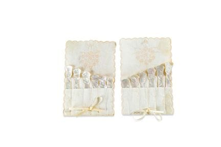 Lot de 12 petites cuillères à caviar en nacre, pré