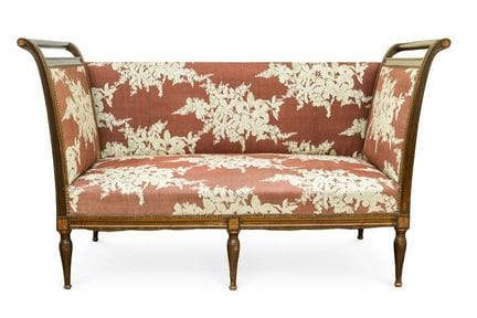 Divano in stile neoclassico, XX secolo
In legno in