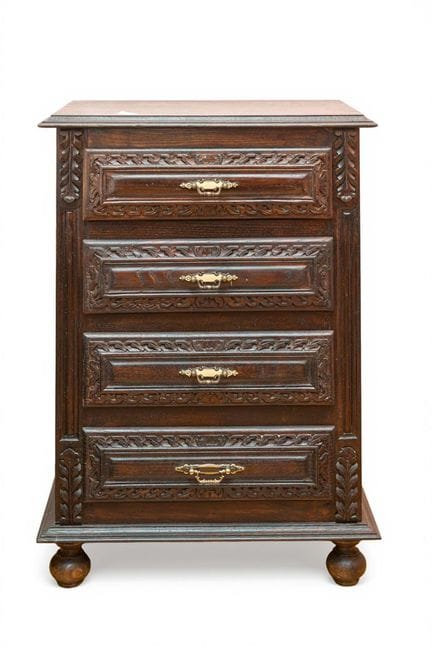 Comodino in legno con quattro cassetti decorati co