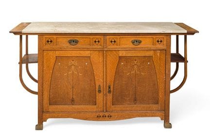 Modernistisches Sideboard aus Eichenholz, um 1900.