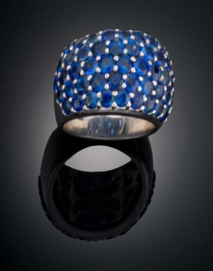 SUÁREZ BOMBÉ-STYLE RING
A chunky ring crafted from
