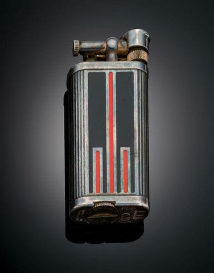 SILVER-PLATED DUNHILL LIGHTER
Silver-plated DUNHIL