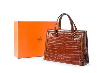 HERMÈS 
Hermès handbag in cognac-brown crocodile l