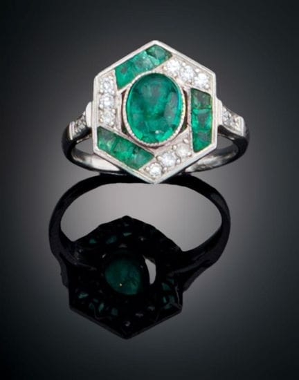 ART DECO-STYLE ROSETTE WITH EMERALDS AND DIAMONDS
