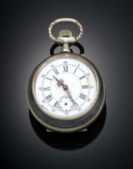LEPIN-STYLE IRON POCKET WATCH
Lepin-style pocket w