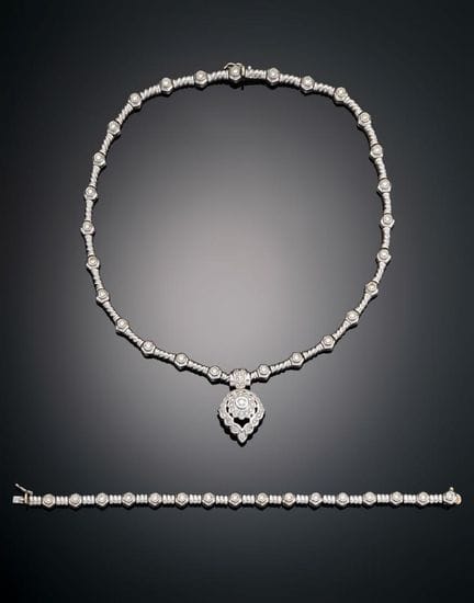 VINTAGE WHITE GOLD NECKLACE AND BRACELET SET WITH 