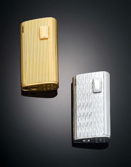 SET OF TWO RONSON 15V LIGHTERS
One is made of gold