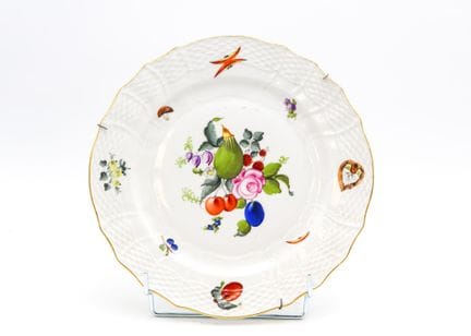 HEREND HUNGARY
Assiette de forme chantournée en po