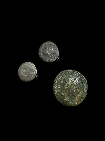 Lot de 3 monnaies antiques : Sesterce Caracalla (1