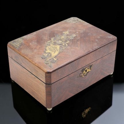 Grande boîte à bijoux en bois de placage, l'intéri