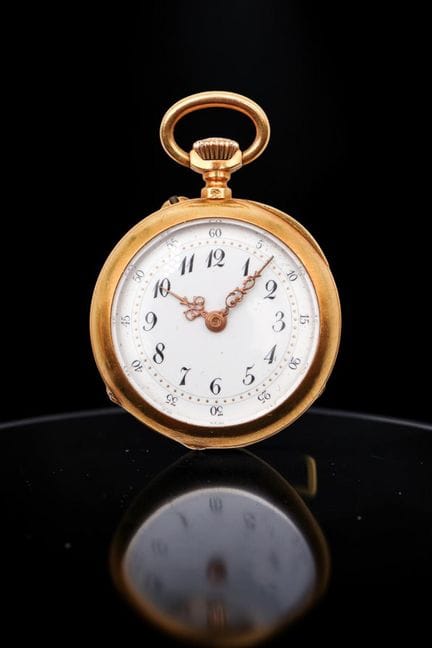 Kleine Taschenuhr aus 18 Karat Gelbgold (750 Tause