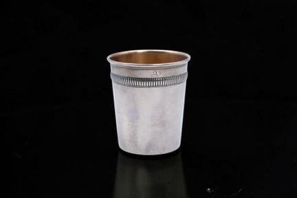 925-fine silver goblet decorated with a gadrooned 