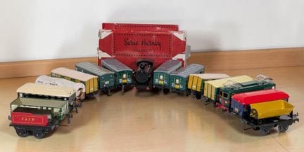 * Modellini: Set di 12 vagoni e 1 tender HONRBY, H