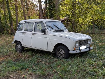 VP RENAULT R4 Savane 
Carrozzeria: CI
Numero di se