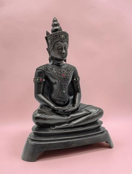 THAILANDE ou BIRMANIE. Bouddha assis en bronze, so