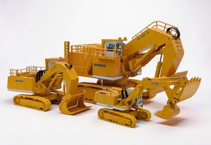 * OBRAS PÚBLICAS: Lote de 3 excavadoras sobre orug