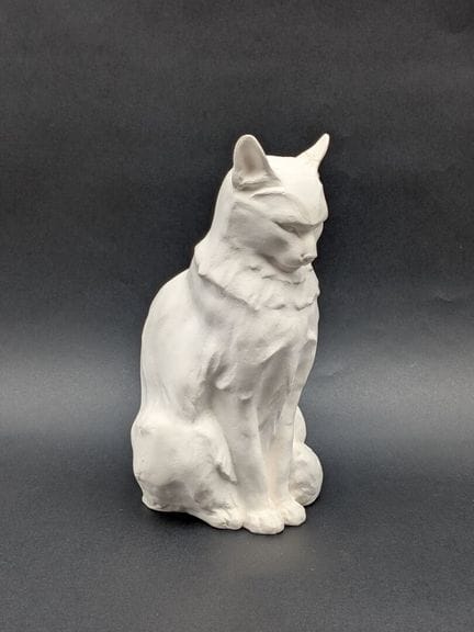 SEVRES. Gatto in biscuit bianco, ispirato a Edouar