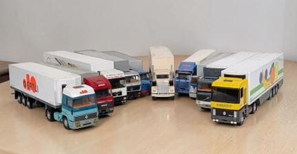 * Set di 10 semirimorchi in miniatura, scala HO 1: