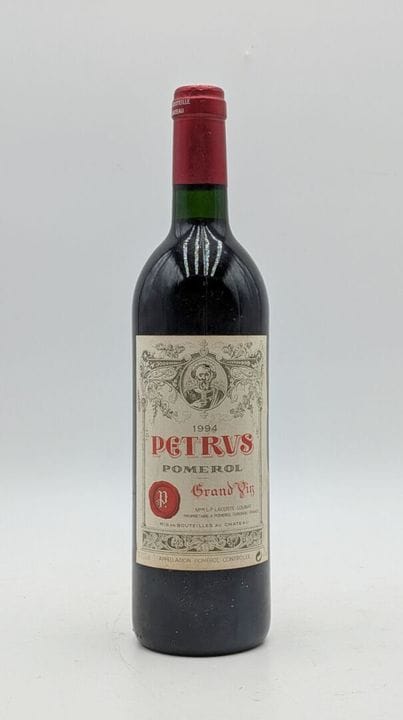 1 botella de PETRUS POMEROL Grand Cru 1994. Una añ