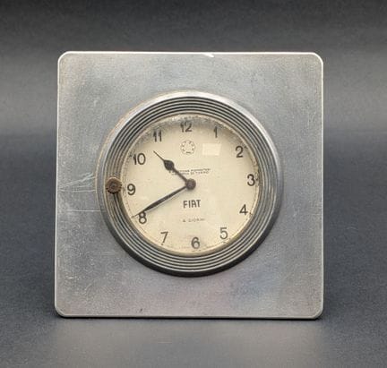 AUTOMOBILIA / FIAT. Orologio da cruscotto FIAT a 4