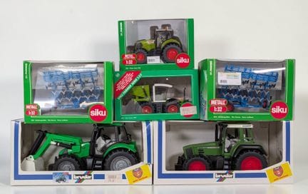 * MAQUINARIA AGRÍCOLA: Lote de 6 vehículos en mini