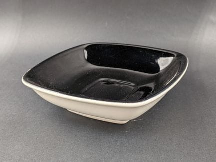 SEVRES. Ciotolina in porcellana blu con esterno bi