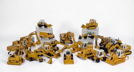 * OBRAS PÚBLICAS: Lote de 20 vehículos LIEBHERR en