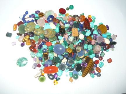 Large assortment of gemstones. Unset stones. Total