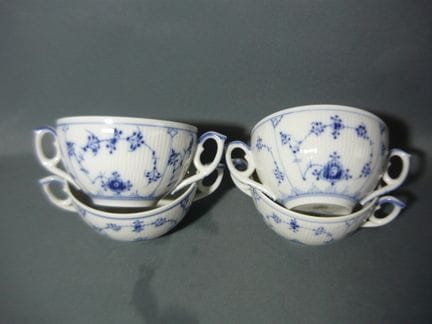 Royal Copenhagen Musselmalet. 4 large soup bowls #