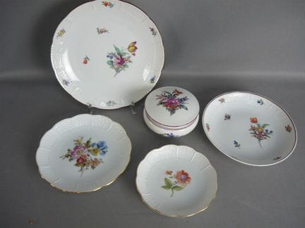 Set of 5 pieces, Nymphenburg. 20th century. Polych