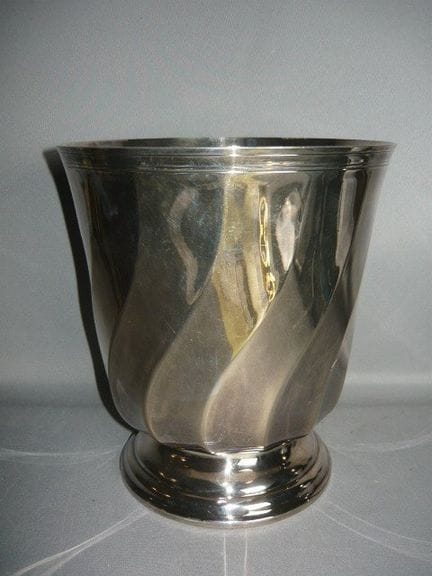 Large champagne cooler. Christofle, Paris. Silver-