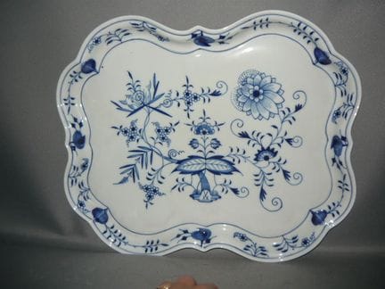 Large rectangular serving tray. Meissen (Schwerter