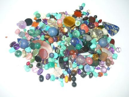 Large assortment of gemstones. Unset stones. Total