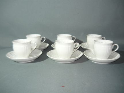 KPM柏林Rocaille白色系列。6只大号咖啡杯。一级品。崭新如初，未曾使用。PCL