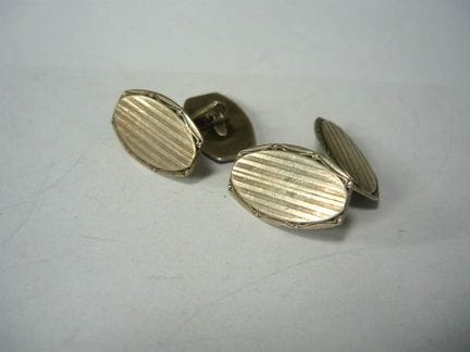 Par de botones de manga grabados. Plata de ley 830