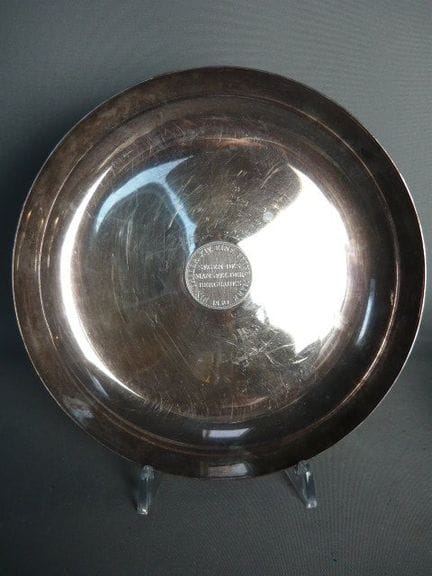 Table bowl with medallion. 925 sterling silver. We