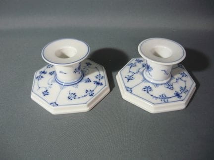 Royal Copenhagen Musselmalet. Par de bonitos cande