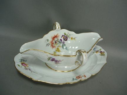 Large sauceboat. Meissen (Schwerter). Polychrome f