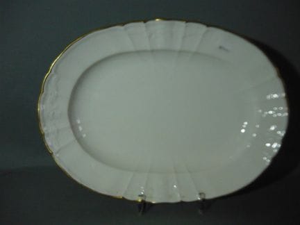 KPM Berlin Rocaille White with Gold. XL serving pl