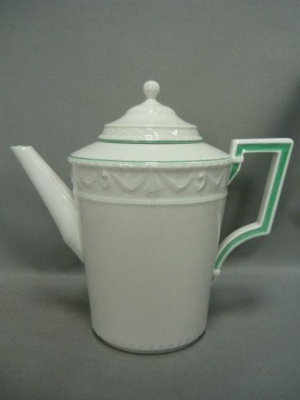 Large coffee pot. KPM Berlin. 20th century. First-
