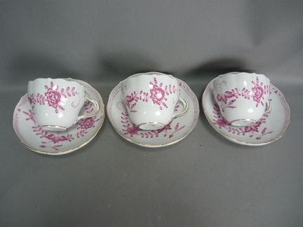 Set of 3 large coffee cups with saucers. Meissen (