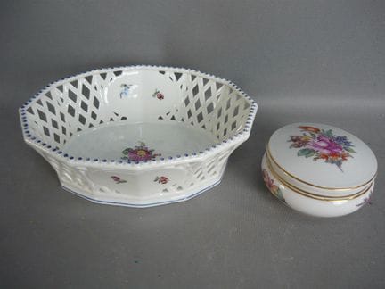 Pierced bowl and lidded jar. Nymphenburg. 20th cen